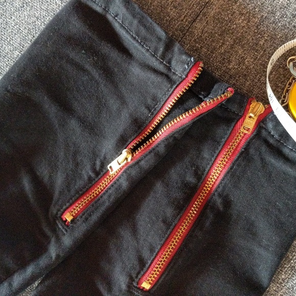 Etienne Marcel Signature Skinny With Red Zipper Details - Picture 12 of 15